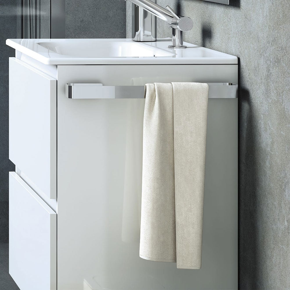 Porta asciugamano a muro in acciaio cromato della collezione 'Line' by Cosmic - cm 40x6,5x3 by CeramicStore | Lo specialista del tuo bagno