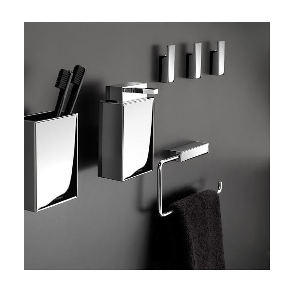 Dispenser sapone a muro in ottone cromato della collezione 'Bath Life' by Cosmic by CeramicStore | Lo specialista del tuo bagno
