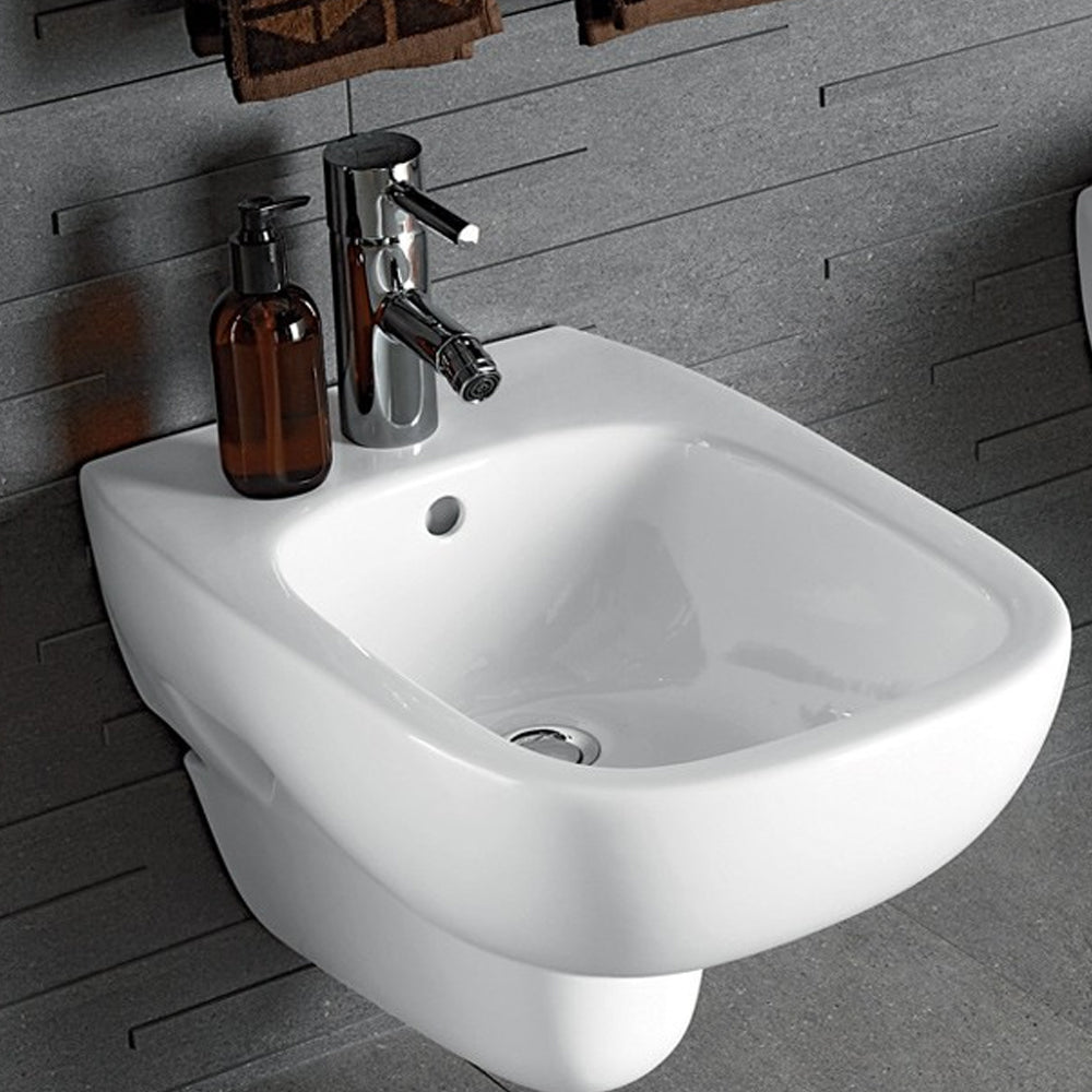 Sanitari sospesi wc+bidet +sedile soft close Geberit 'Fantasia 2' cm 51