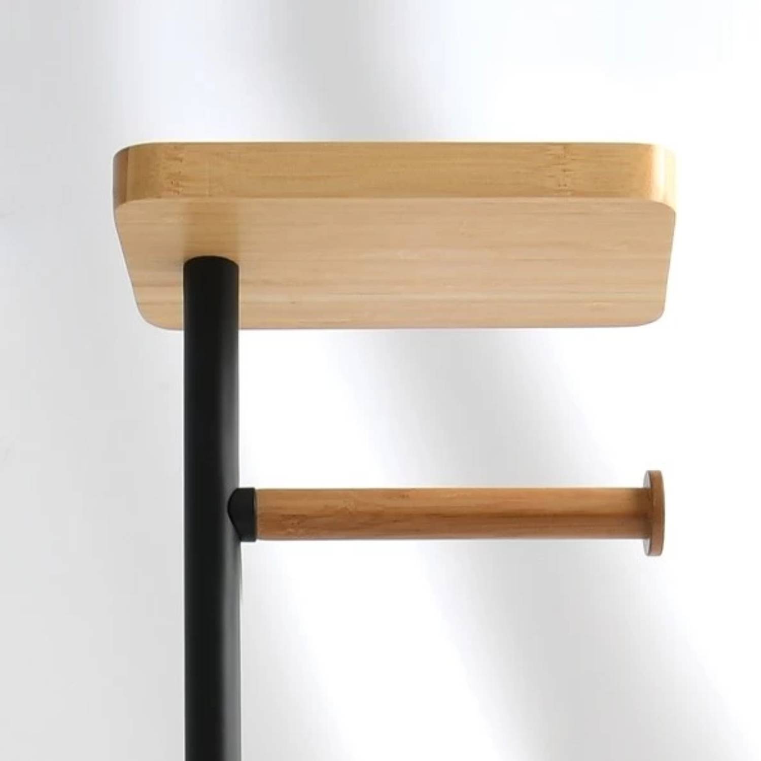 Piantana da bagno con Porta rotolo igienico modello Teiki colore nero opaco e bambà¹
