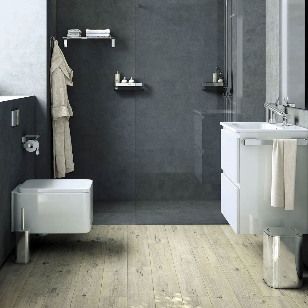 Porta scopino a terra in acciaio cromato della collezione 'Line' by Cosmic - cm 9,3x9,2x35,6 by CeramicStore | Lo specialista del tuo bagno