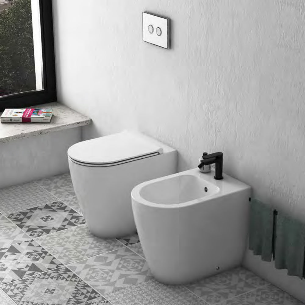 Sanitari filomuro Bianco Opaco rimless 53 cm Ceramica Globo Mode Wc scarico Multi
