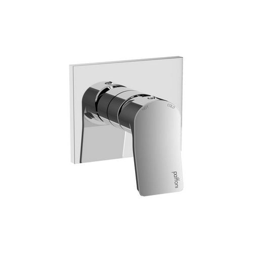 Set saliscendi level con portasapone, miscelatore incasso doccia e presa d'acqua a muro Paffoni by CeramicStore | Lo specialista del tuo bagno