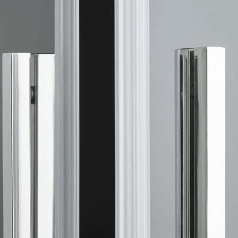 Porta doccia due scorrevoli apertura centrale cm 150 modello Smart in cristallo temperato mm 6 by CeramicStore | Lo specialista del tuo bagno