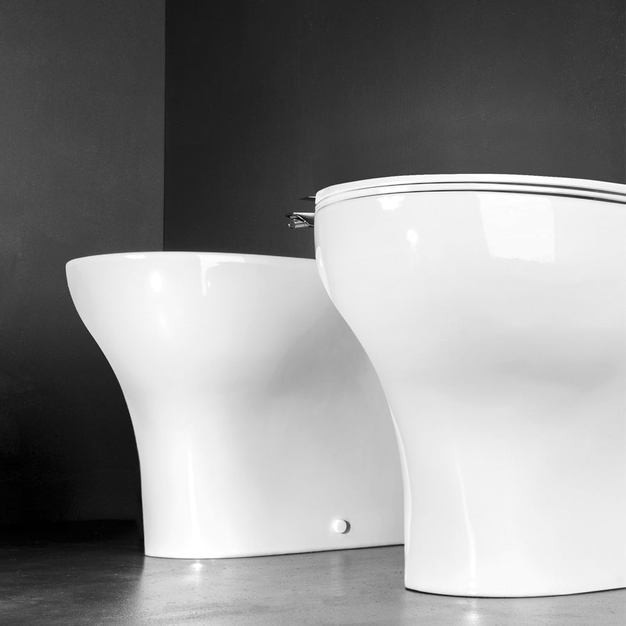Vaso Monoblocco installazione filomuro 62x36x82h cm modello Liz Ceramica Althea - sedile softclose
