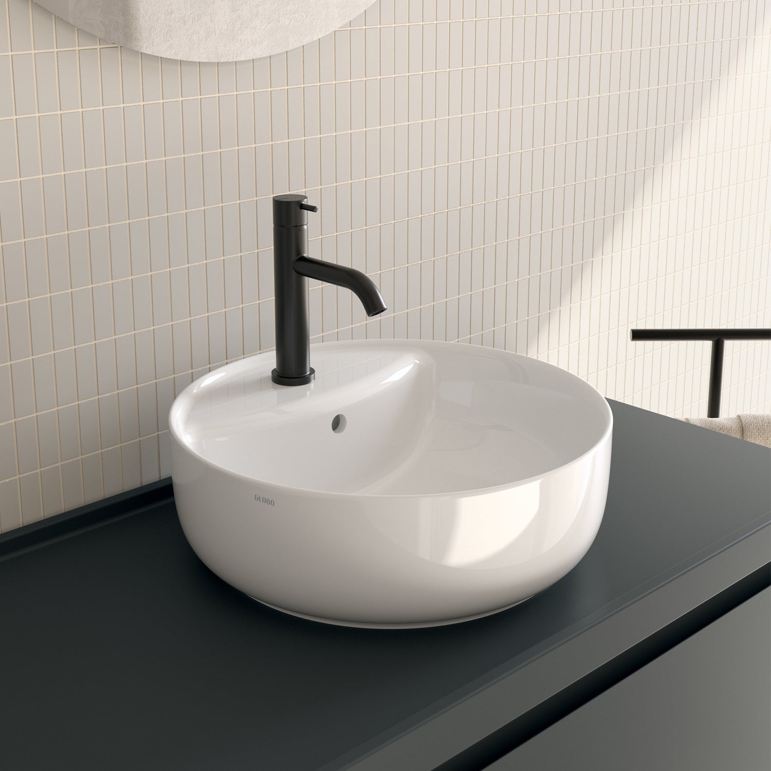 Lavabo rotondo da appoggio Koi à¸42x14 cm Ceramica Globo con foro rubinetteria - Bianco lucido