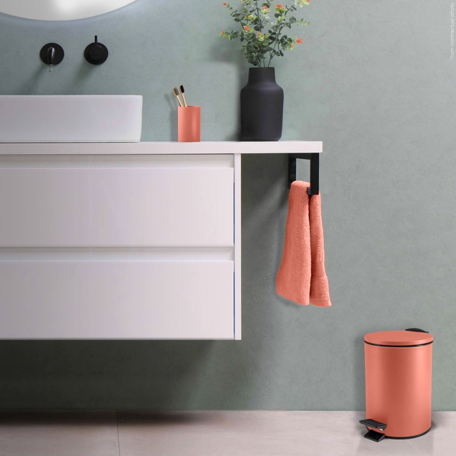 Pattumiera a pedale 3L in Acciaio modello Adelar - Terracotta Opaco by CeramicStore | Lo specialista del tuo bagno