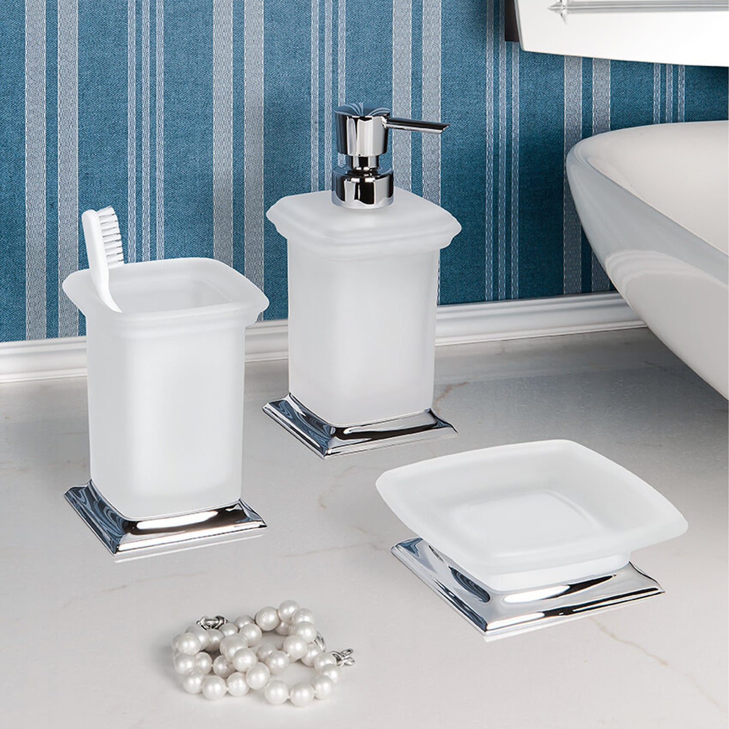 Porta sapone d'appoggio in ottone cromato e vetro collezione Portofino di Colombo Design by CeramicStore | Lo specialista del tuo bagno
