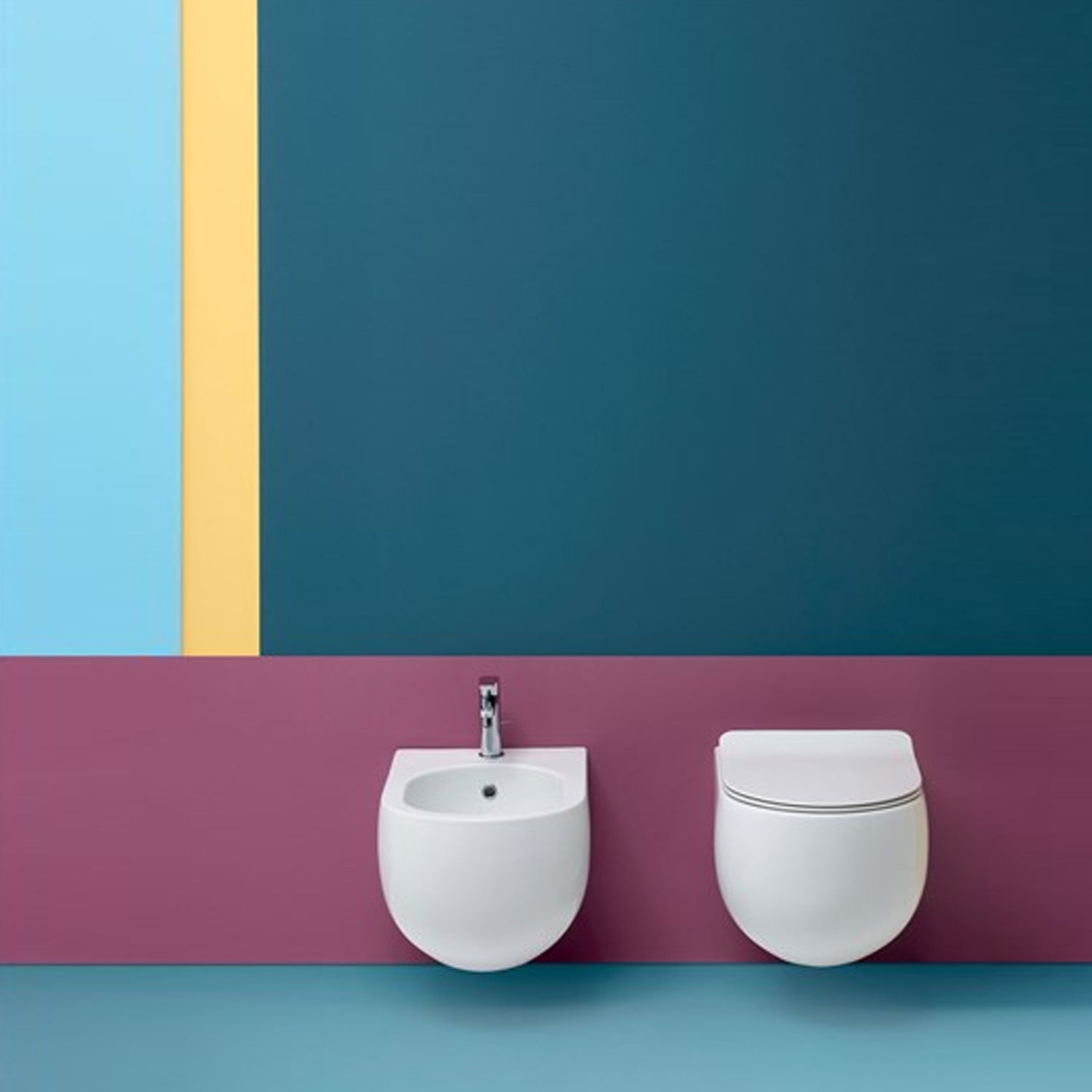 Sanitari sospesi senza brida 54x37 cm collezione Flo Kerasan con sedile soft close
