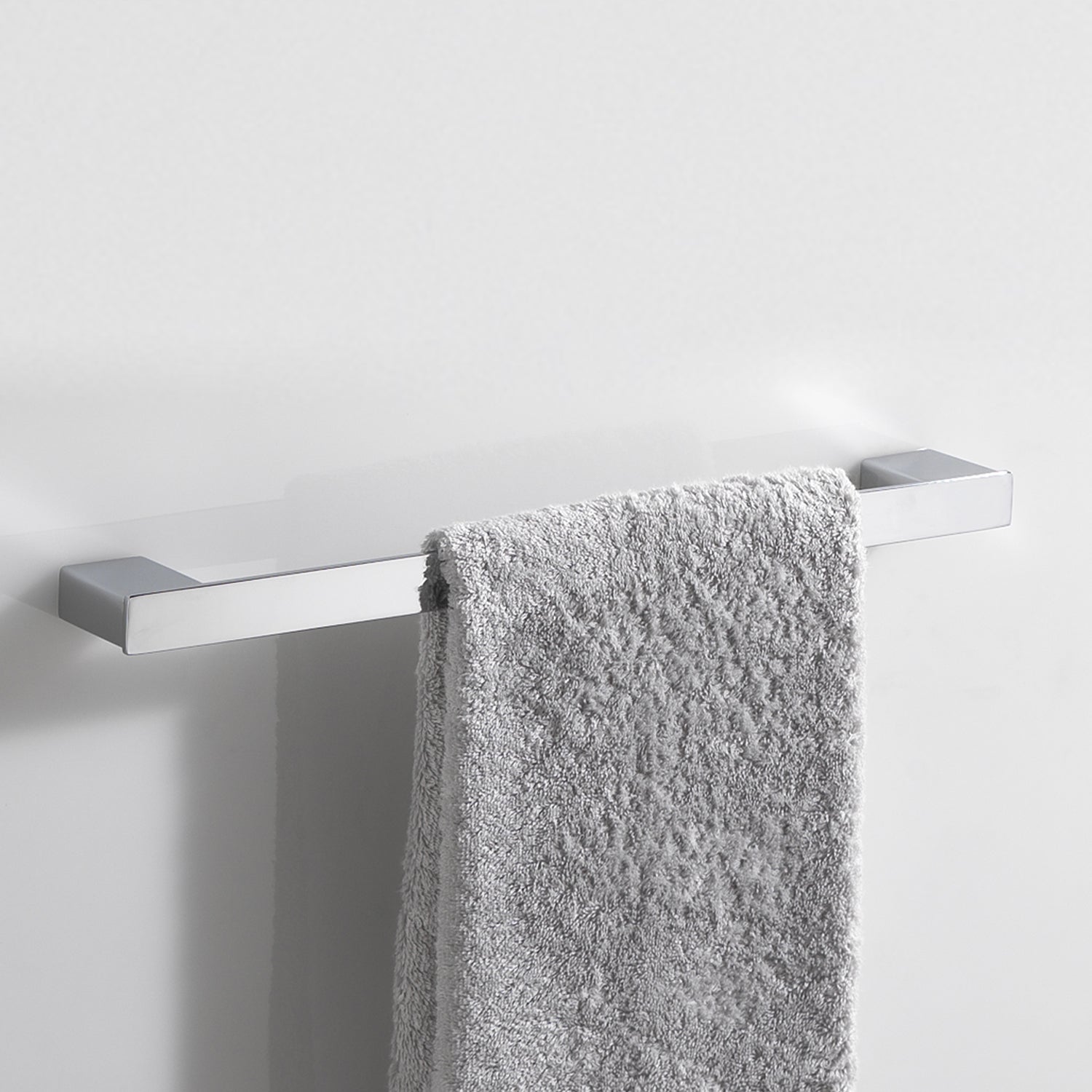 Portasalviette a parete Gedy serie Lounge 45 cm - Cromato by CeramicStore | Lo specialista del tuo bagno