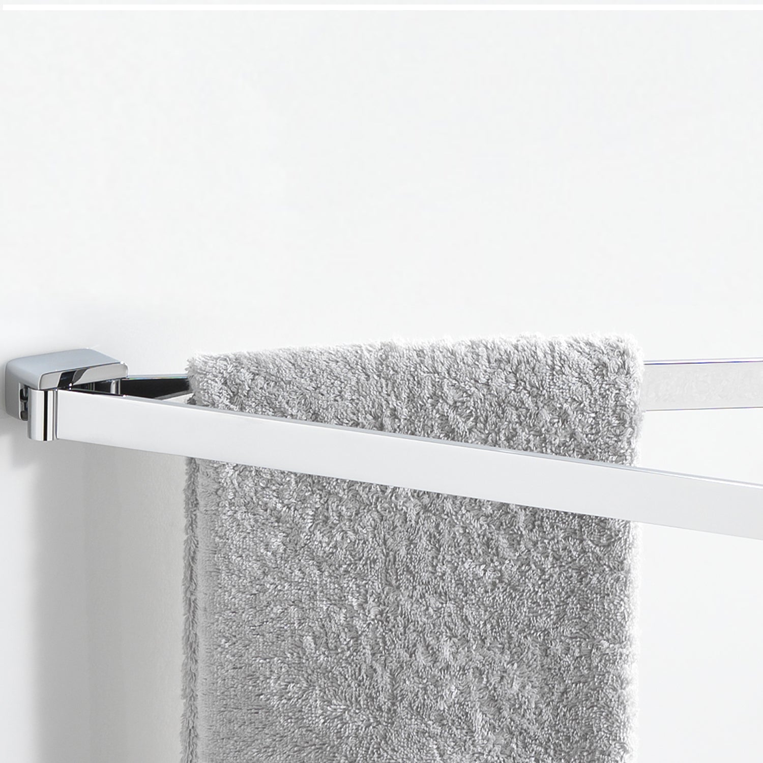 Portasalviette a snodo Gedy serie Lounge - Cromato by CeramicStore | Lo specialista del tuo bagno