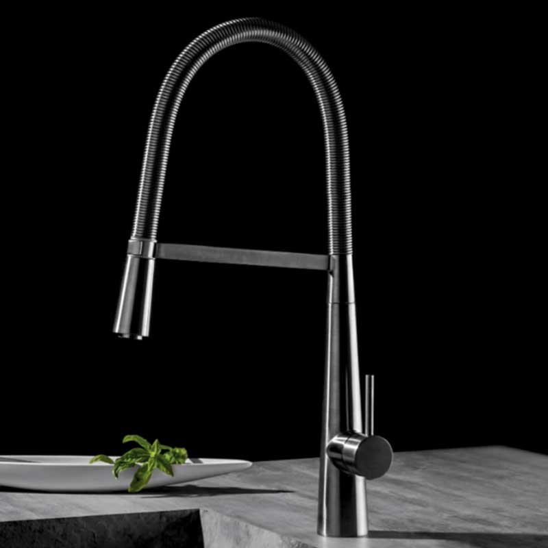 Miscelatore monocomando per lavello cucina con Doccetta Orientabile finitura Inox Spazzolato collezione Pico di Mamoli Rubinetterie by CeramicStore | Lo specialista del tuo bagno