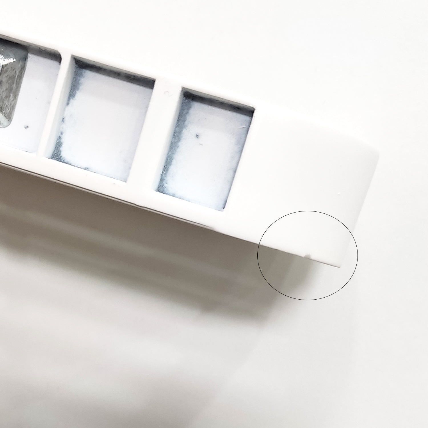 Portaoggetti doccia rettangolare Outline di Gedy - Bianco Matt versione outlet by CeramicStore | Lo specialista del tuo bagno