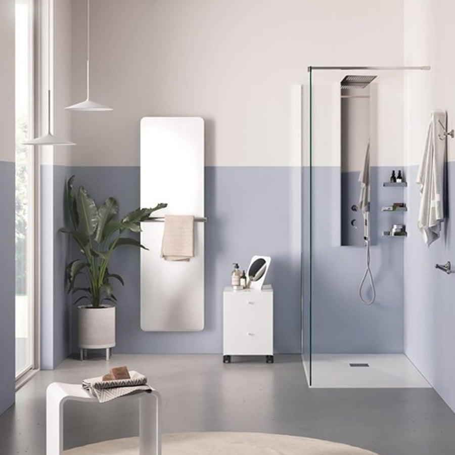 Termoarredo elettrico a muro in acciaio al carbonio collezione Caligo di Lineabeta colore bianco cm 47x179 by CeramicStore | Lo specialista del tuo bagno