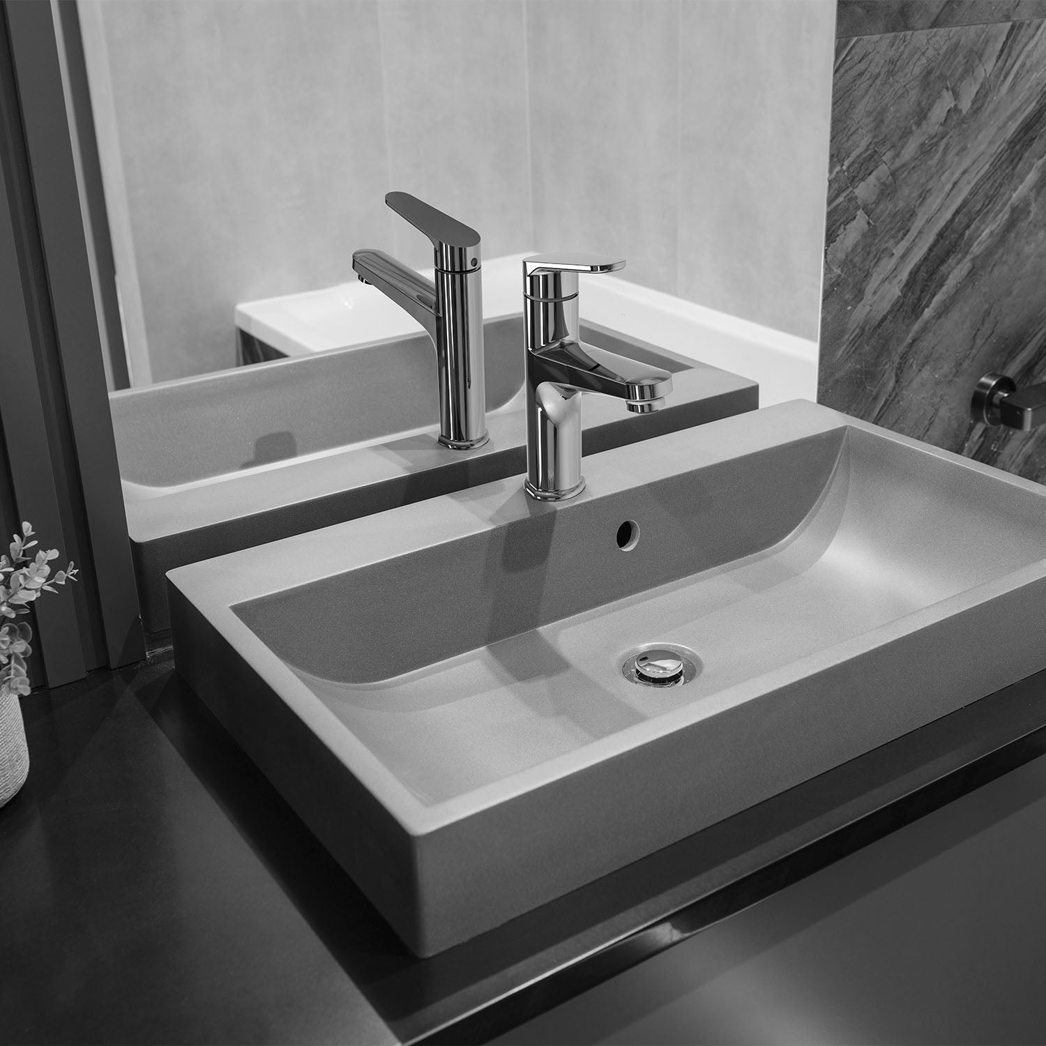 Miscelatore lavabo estraibile Paffoni serie Green - Cromato by CeramicStore | Lo specialista del tuo bagno