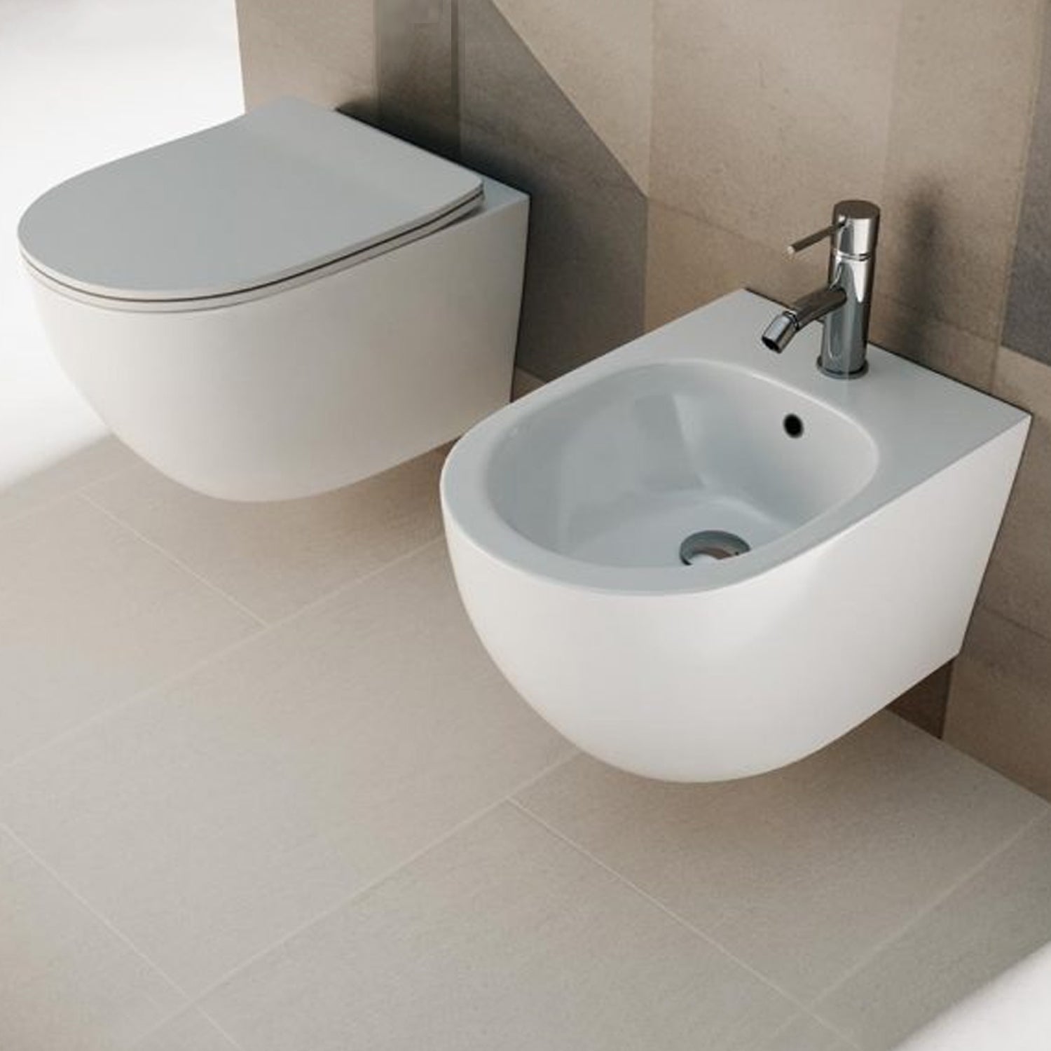 Sanitari sospesi senza brida con Copriwater Soft Close BathCore serie Aria 52x37 - Bianco Lucido