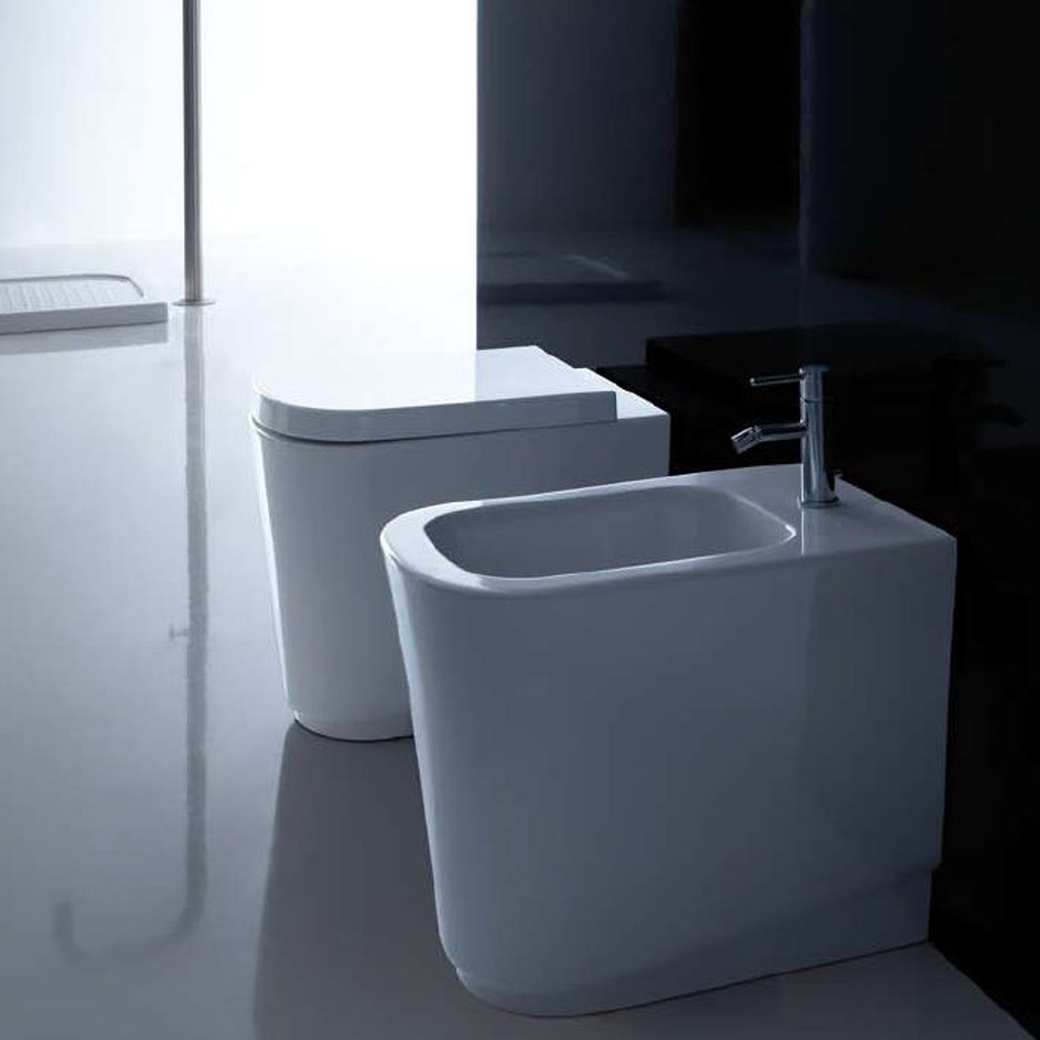 Bidet filomuro monoforo 55x35 cm serie MEG11 di Ceramica Galassia
