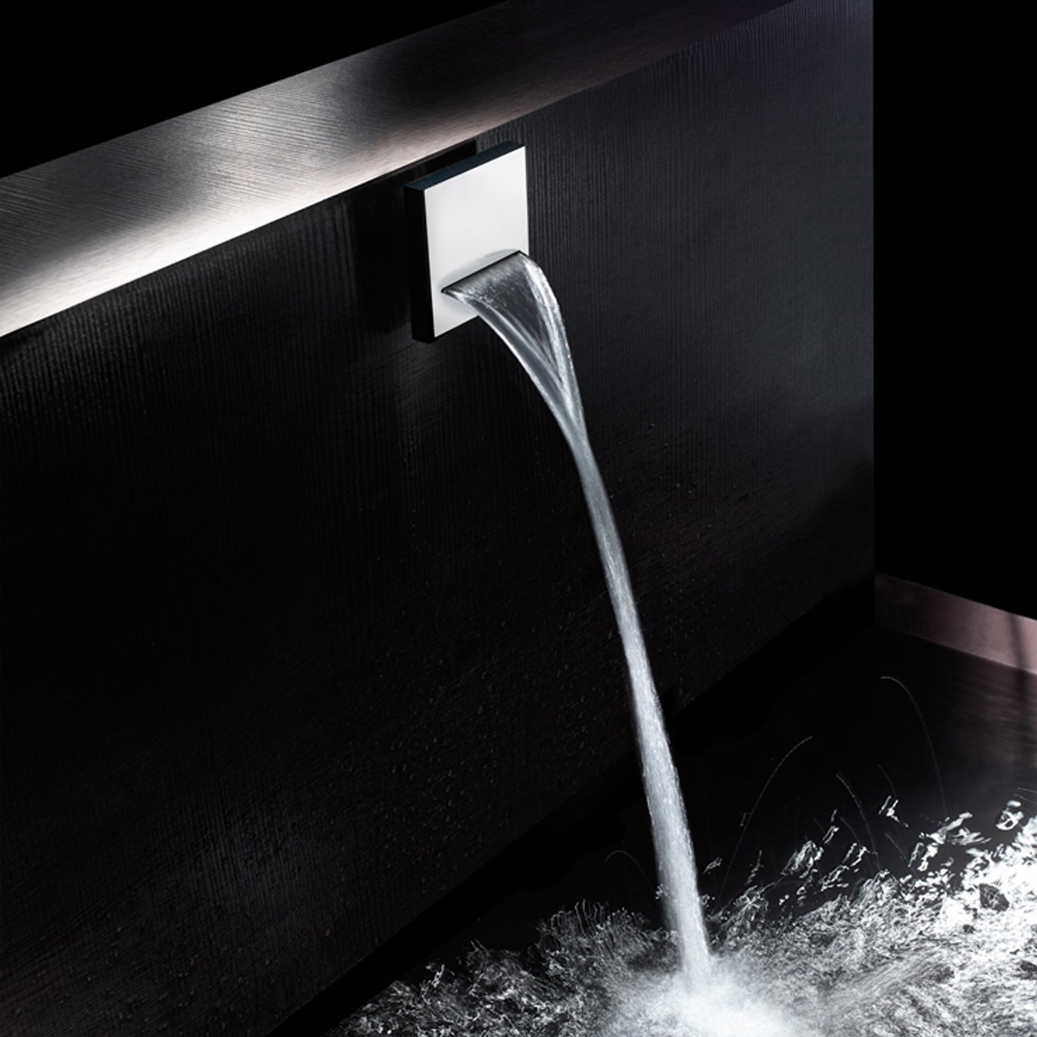 Bocca vasca/doccia a cascata Bossini OlਠSquare ottone cromato by CeramicStore | Lo specialista del tuo bagno