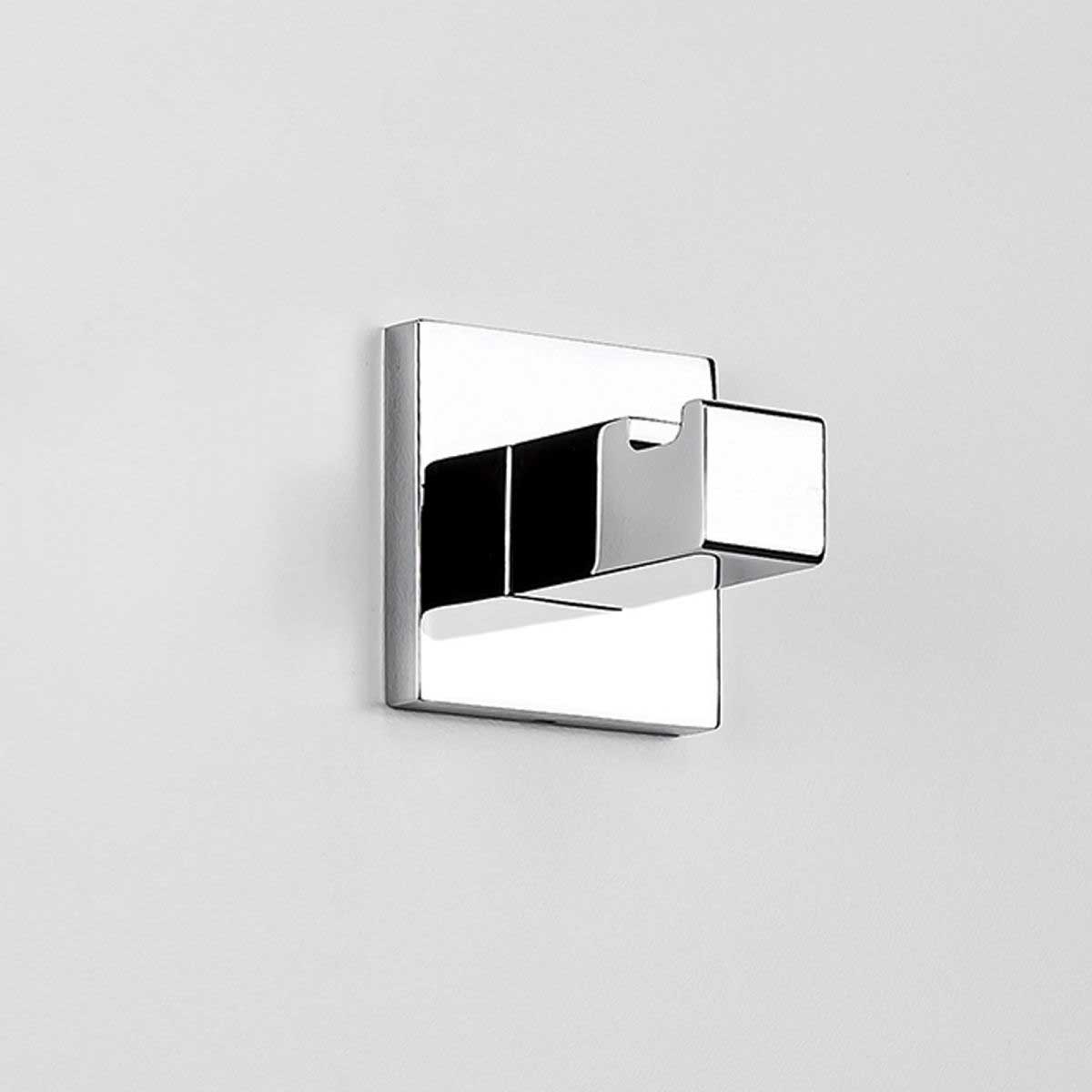Appenditutto da bagno di forma squadrata in ottone cromato Colombo Design collezione BasicQ Con fissaggio a tassello by CeramicStore | Lo specialista del tuo bagno