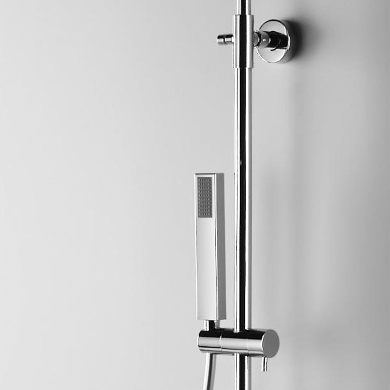 Colonna doccia termostatica Ares Althea LT con soffione quadrato 20x20 cm telescopica by CeramicStore | Lo specialista del tuo bagno