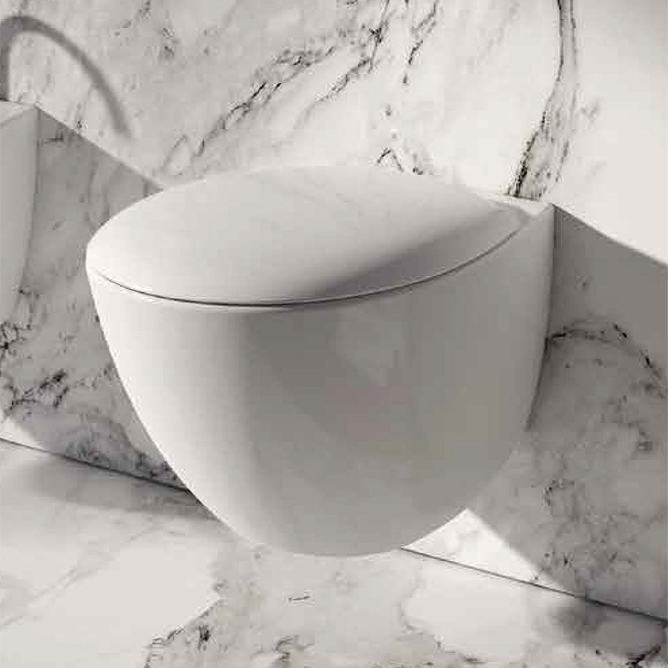 WC sospeso mascalzone con profondità ridotta di 48 cm Domus Falerii Mascalzone Con sedile Normal Close