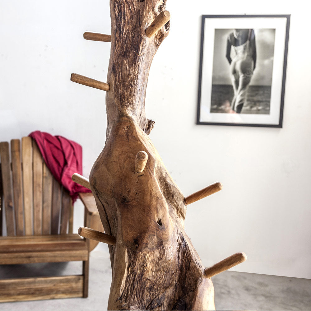 Appendiabiti - porta accappatoio/asciugamani in legno teak ricavato da tronchi d'albero modello 'Tree' by Cipi cm 55 x 180h by CeramicStore | Lo specialista del tuo bagno