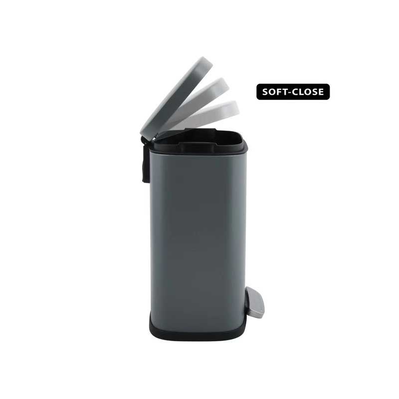Pattumiera da Cucina a pedale da 12 litri realizzata in acciaio verniciato grigio con chiusura soft