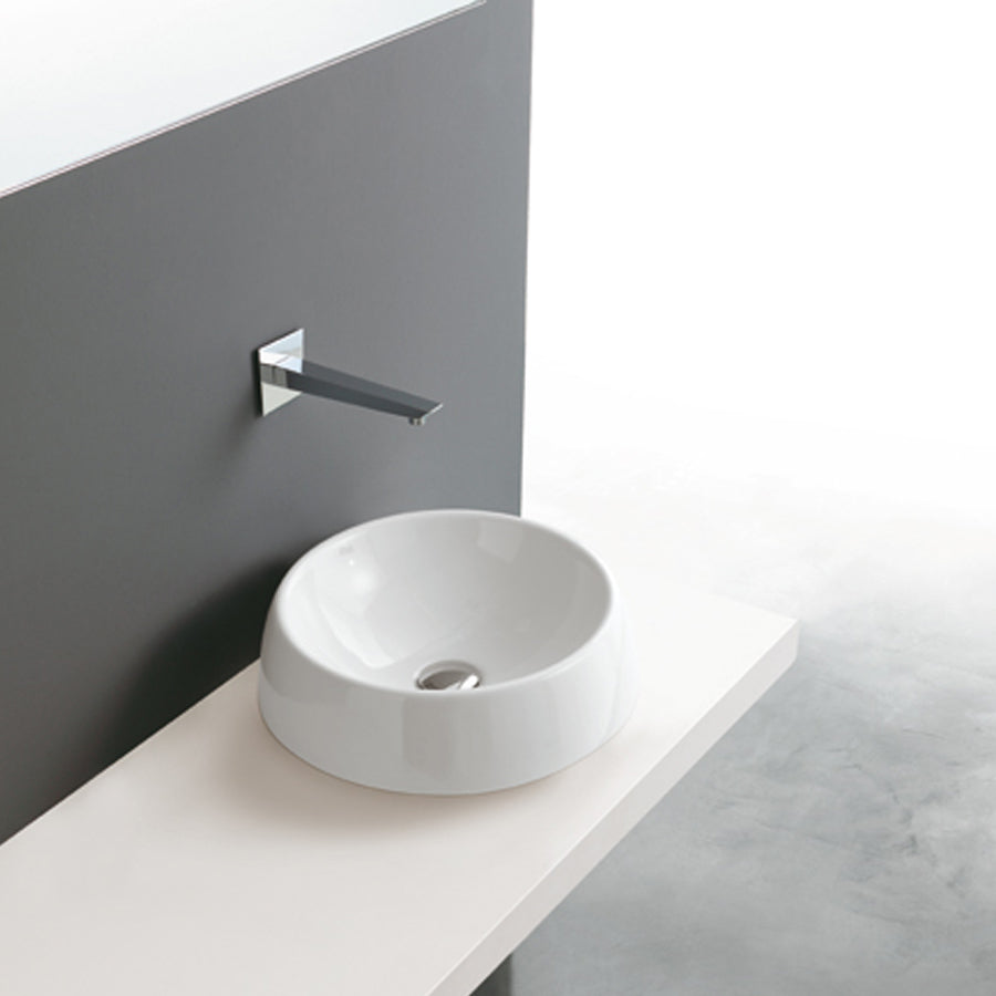 Lavandino tondo in ceramica bianca di Althea modello Kali. Installazione da appoggio. Misure cm 40x40