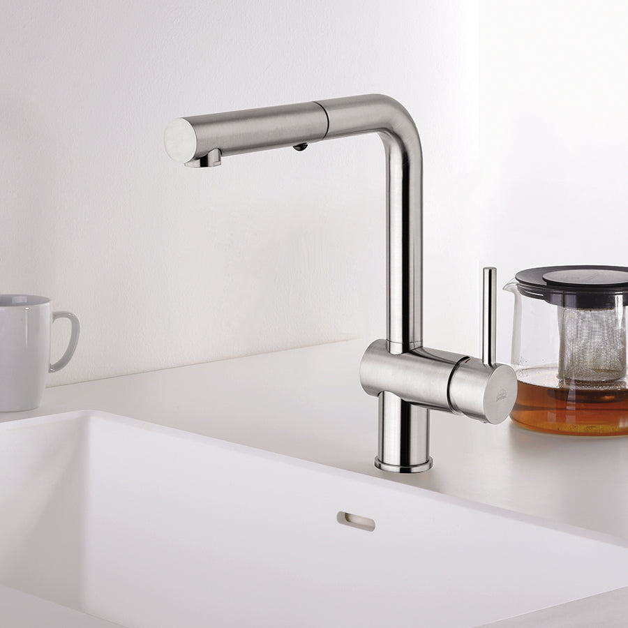 Miscelatore lavello con canna orientabile e doccia estraibile. Paffoni Light Exclusive Edition in ottone effetto acciaio by CeramicStore | Lo specialista del tuo bagno