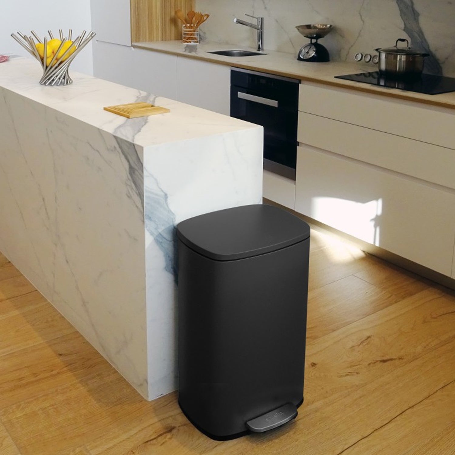 Pattumiera da cucina a pedale capacità 50L modello Akira - Nero Matt