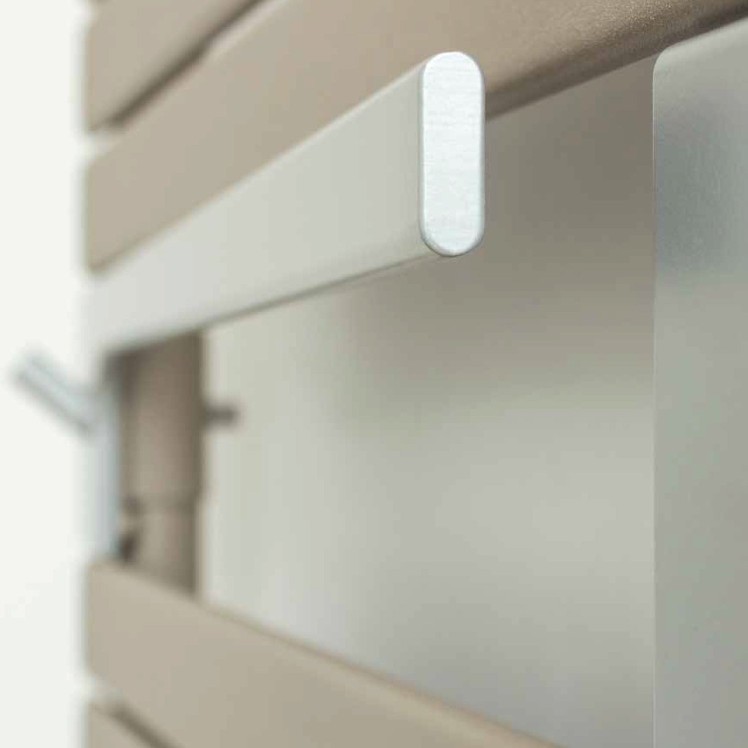 Termoarredo idraulico modello Torino 952x550 dritto - Bianco by CeramicStore | Lo specialista del tuo bagno