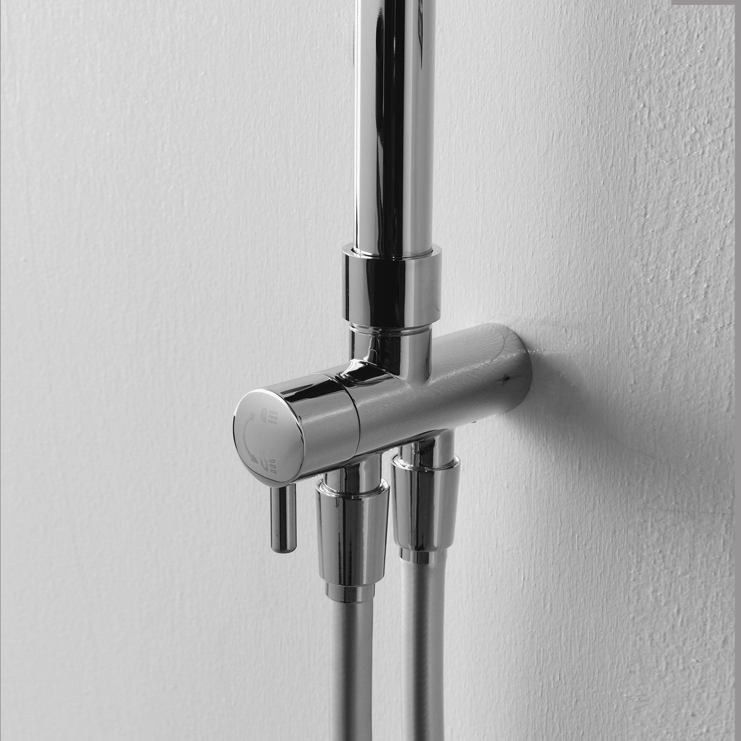 Colonna Doccia a ponte ARES modello Eros con soffione tondo in metallo d.20 cm by CeramicStore | Lo specialista del tuo bagno