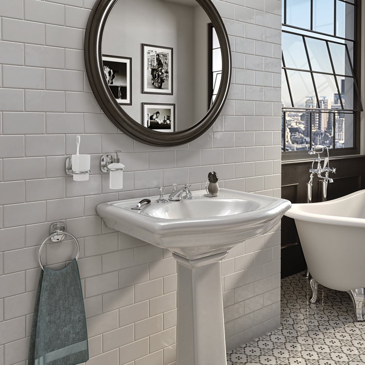 Porta asciugamani ad anello di Gedy serie Everest - Cromato by CeramicStore | Lo specialista del tuo bagno
