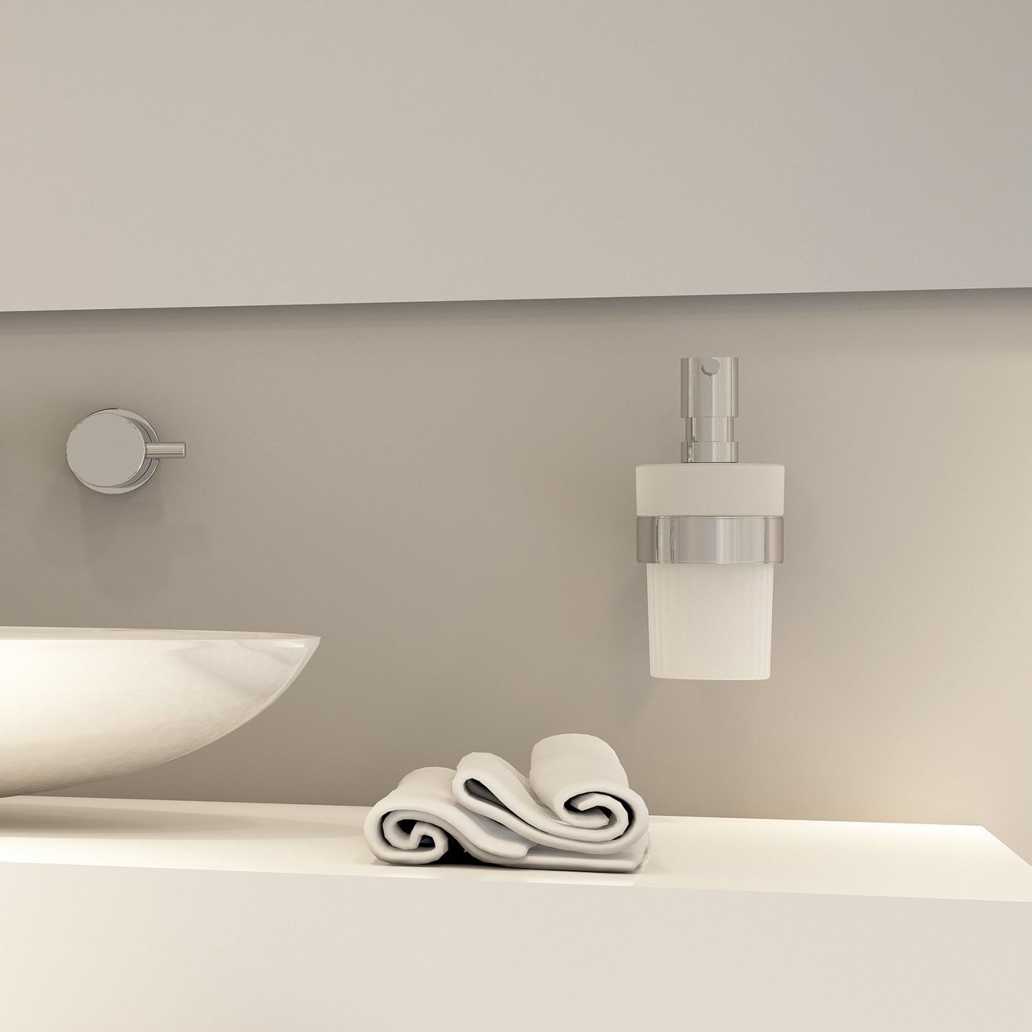 Dosasapone in ottone e Cromall con erogatore in acciaio inox AISI 304 Gedy serie Canarie - Cromato by CeramicStore | Lo specialista del tuo bagno