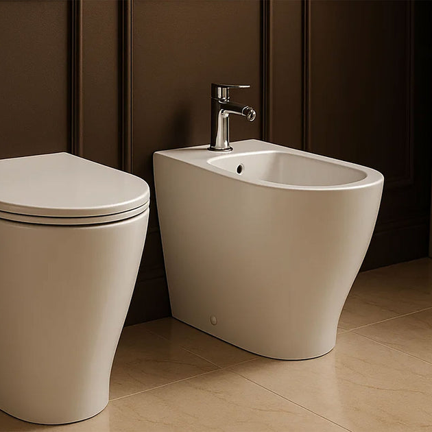 WC e bidet filo muro aderenti alla parete