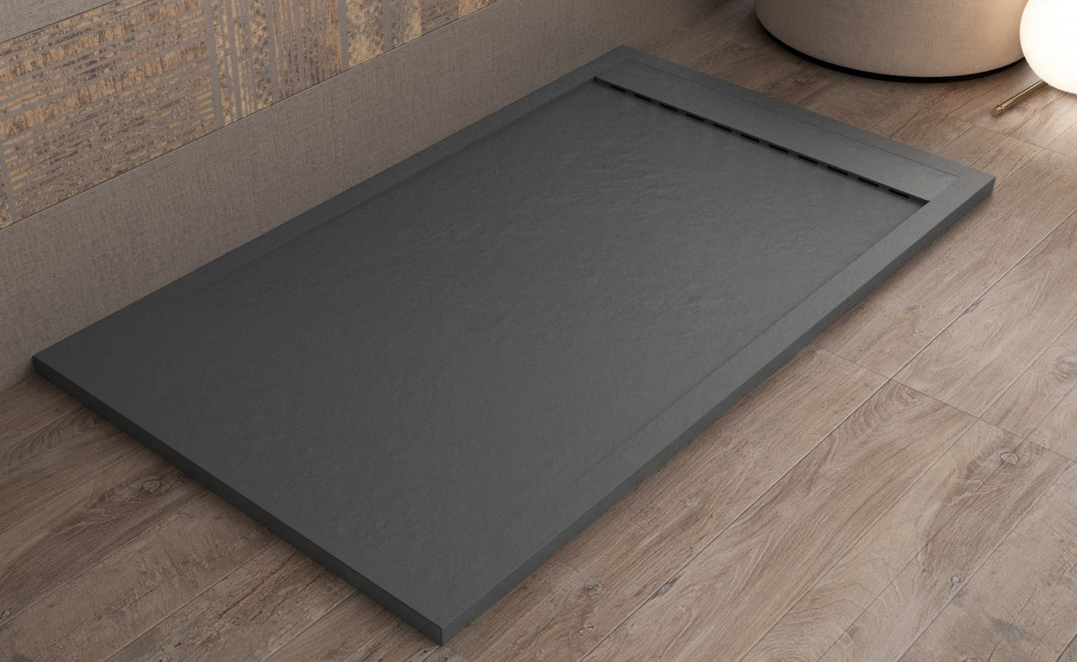 Materiali piatti doccia: guida completa tra resina, ceramica, marmoresina e solid surface