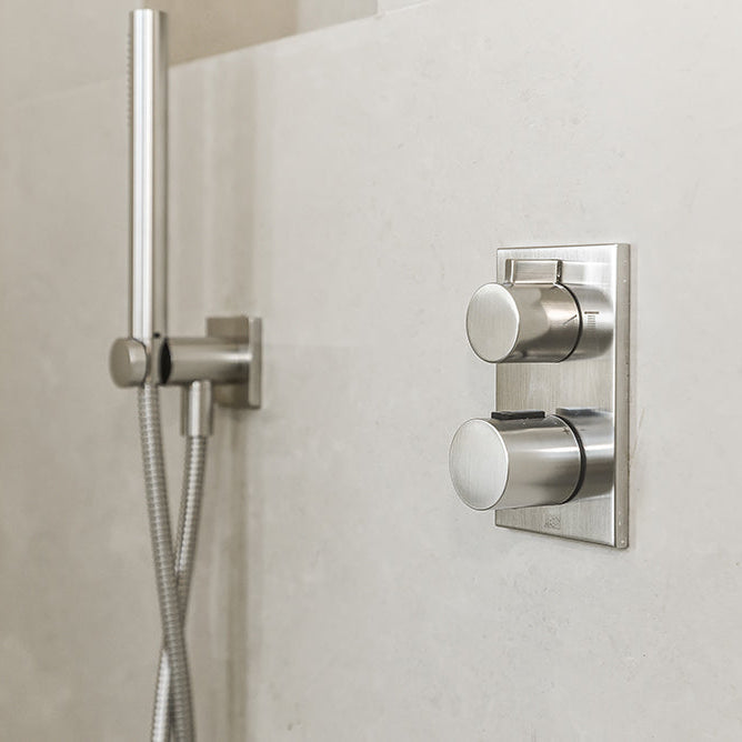 Miscelatore termostatico doccia: vantaggi e caratteristiche