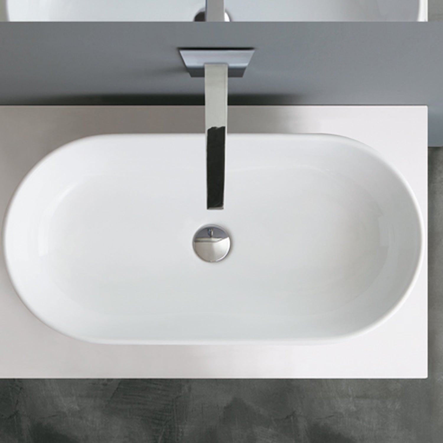 Lavabo da appoggio in ceramica bianca cm 70x35 cm Althea Cover