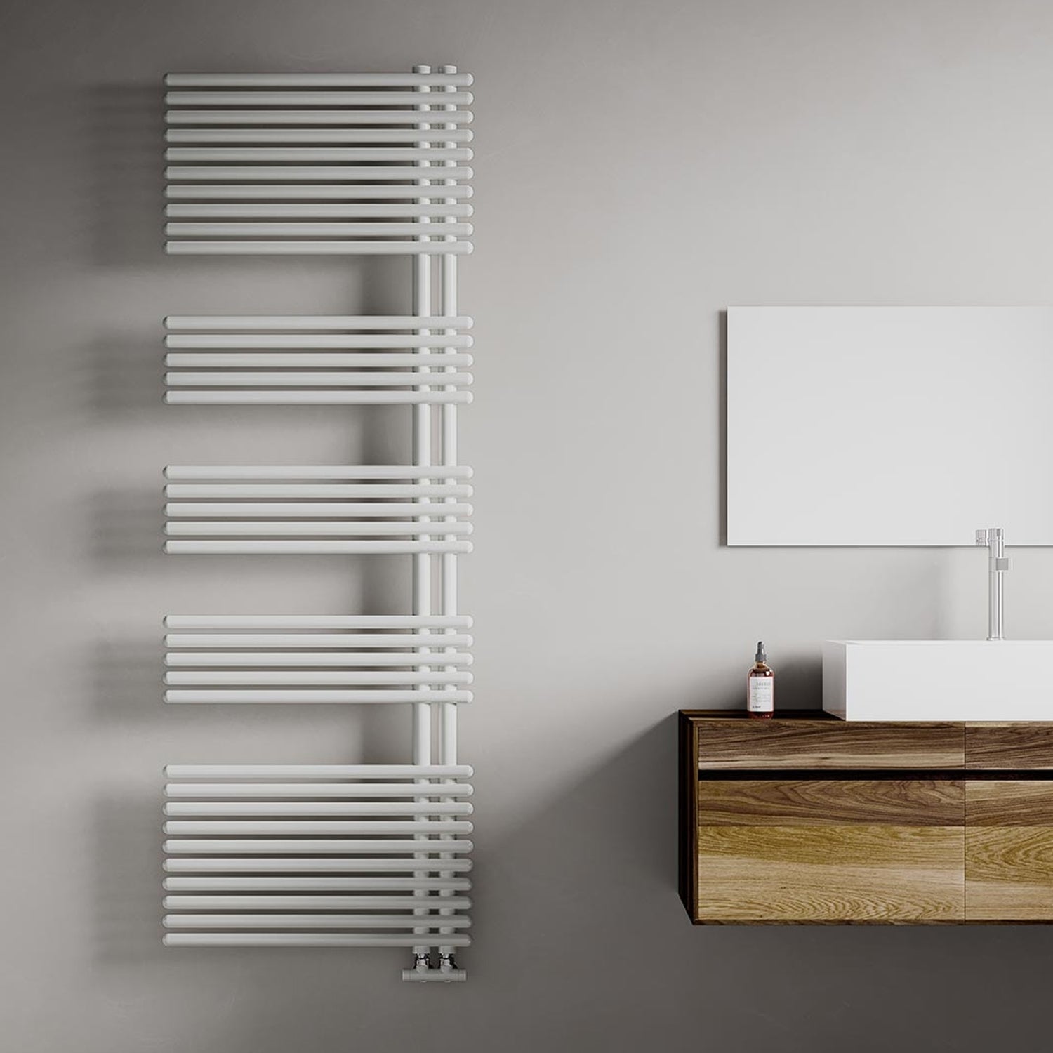 Scaldasalviette idraulico bianco 60x170,8 cm interasse 50 mm 899 Watt Lazzarini Garda by CeramicStore | Lo specialista del tuo bagno