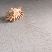 Composizione bagno sospesa Smack a 2 cassetti 55x62 con lavabo, specchio con lampada LED cement wood e cemento by CeramicStore | Lo specialista del tuo bagno