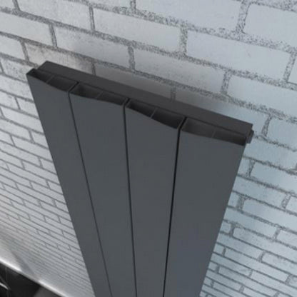 Radiatore alluminio idraulico cm 37,5x180 interasse cm 37,5 modello Desert- Antracite by CeramicStore | Lo specialista del tuo bagno