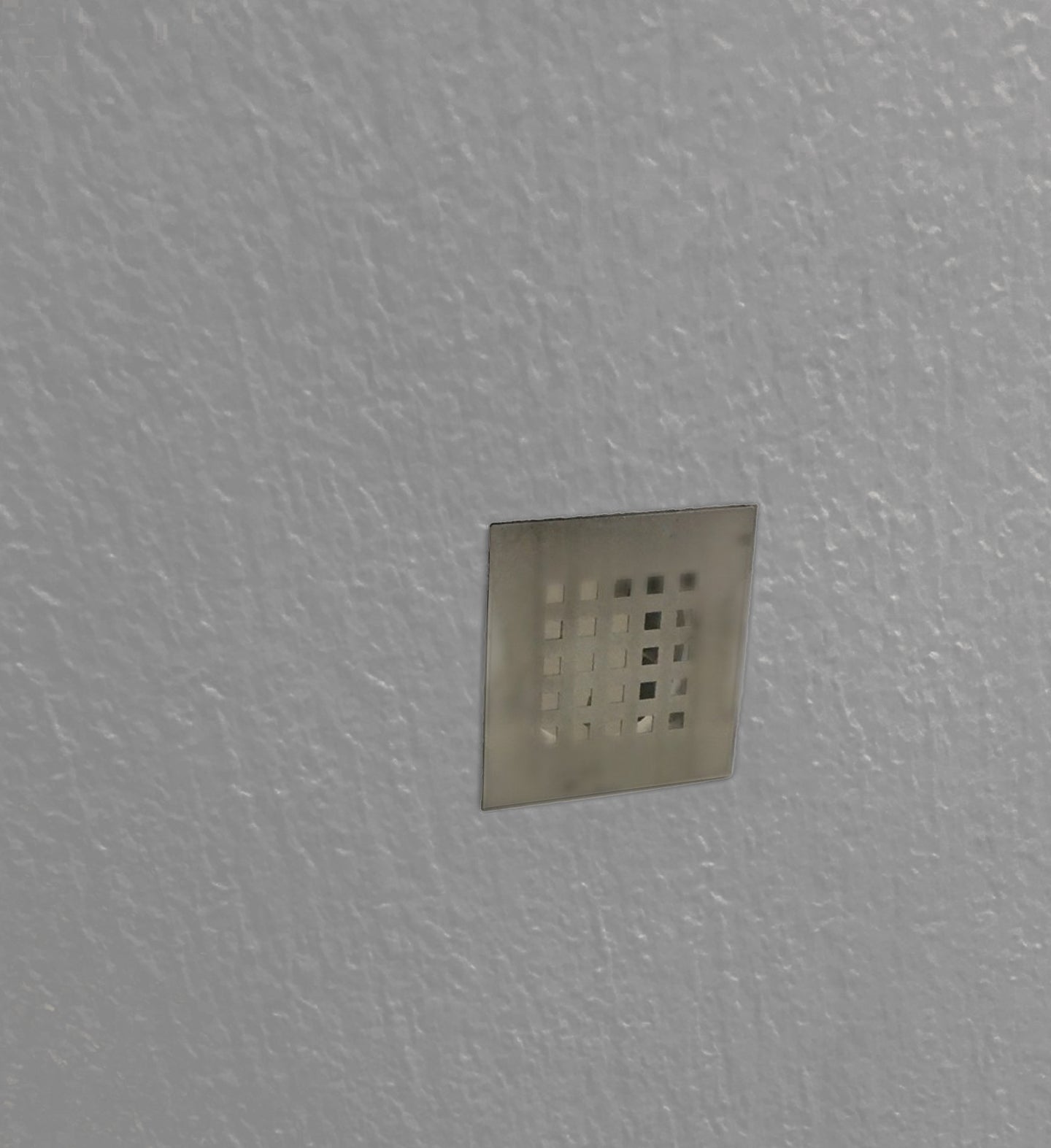 Piatto doccia in ceramica alta pressione effetto ardesia 140x70 colore Cemento Petra H3