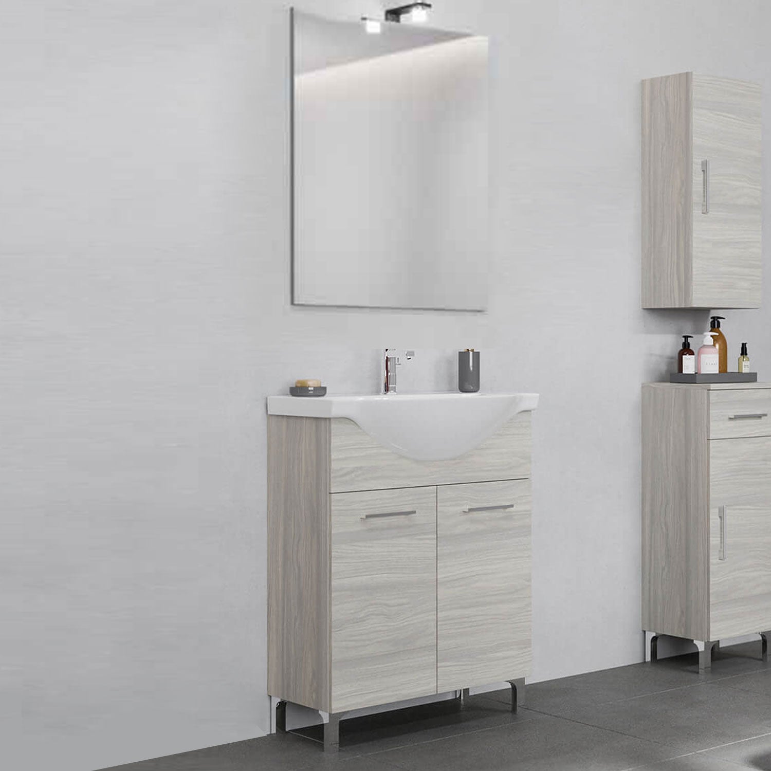 Mobile bagno RUBINO con lavabo specchio e lampada cm 56,5 x 42,5 x h 86 by CeramicStore | Lo specialista del tuo bagno