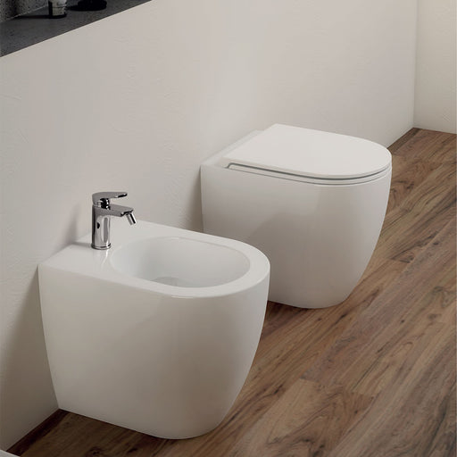 Sanitari filomuro serie Comoda Ceramica Azzurra 50x36x42H cm con sedile - Bianco lucido