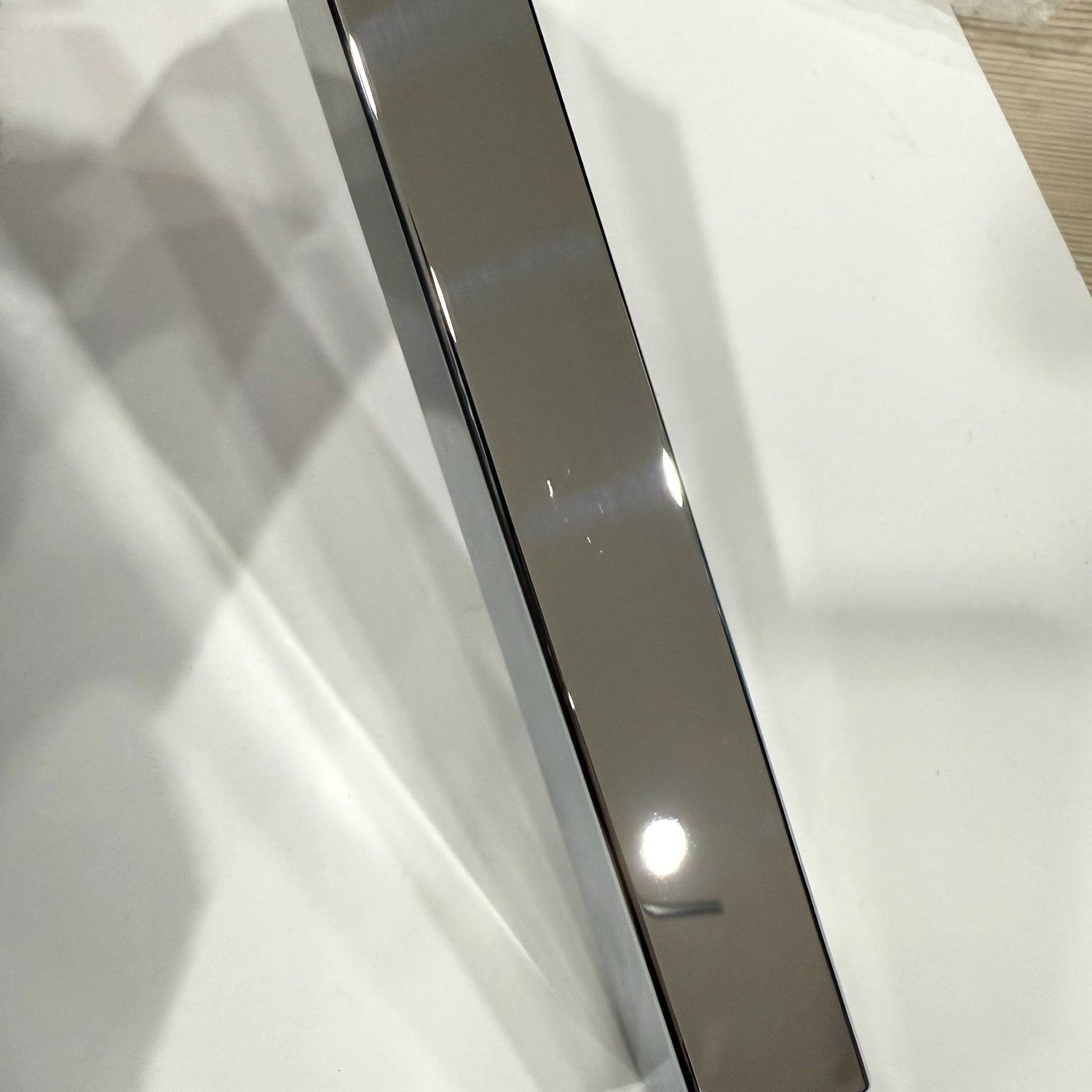 Set doccia con soffione quadrato 30x30 cm e doccino cromato - VERSIONE OUTLET by CeramicStore | Lo specialista del tuo bagno