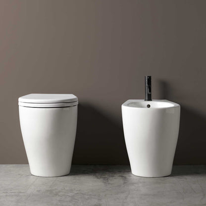 Sanitari a terra filo parete Axa collezione Avani wc senza brida + bidet + sedile soft close