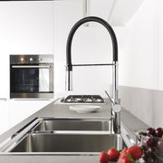 Miscelatore lavello cucina in ottone Paffoni Light Exclusive Edition con canna orientabile e doccia estraibile finitura cromo by CeramicStore | Lo specialista del tuo bagno