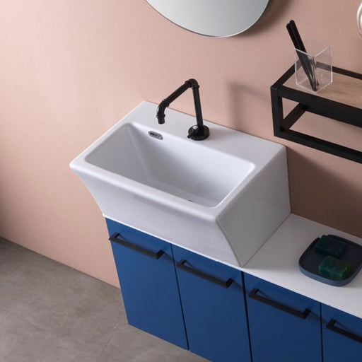 Lavabo in ceramica per installazione sospesa 60x35 senza foro Rubinetto di Xilon modello Block by CeramicStore | Lo specialista del tuo bagno