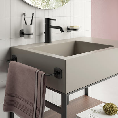 Porta asciugamani 45 cm in acciaio inox e cromall Teide di Gedy - Nero Matt by CeramicStore | Lo specialista del tuo bagno