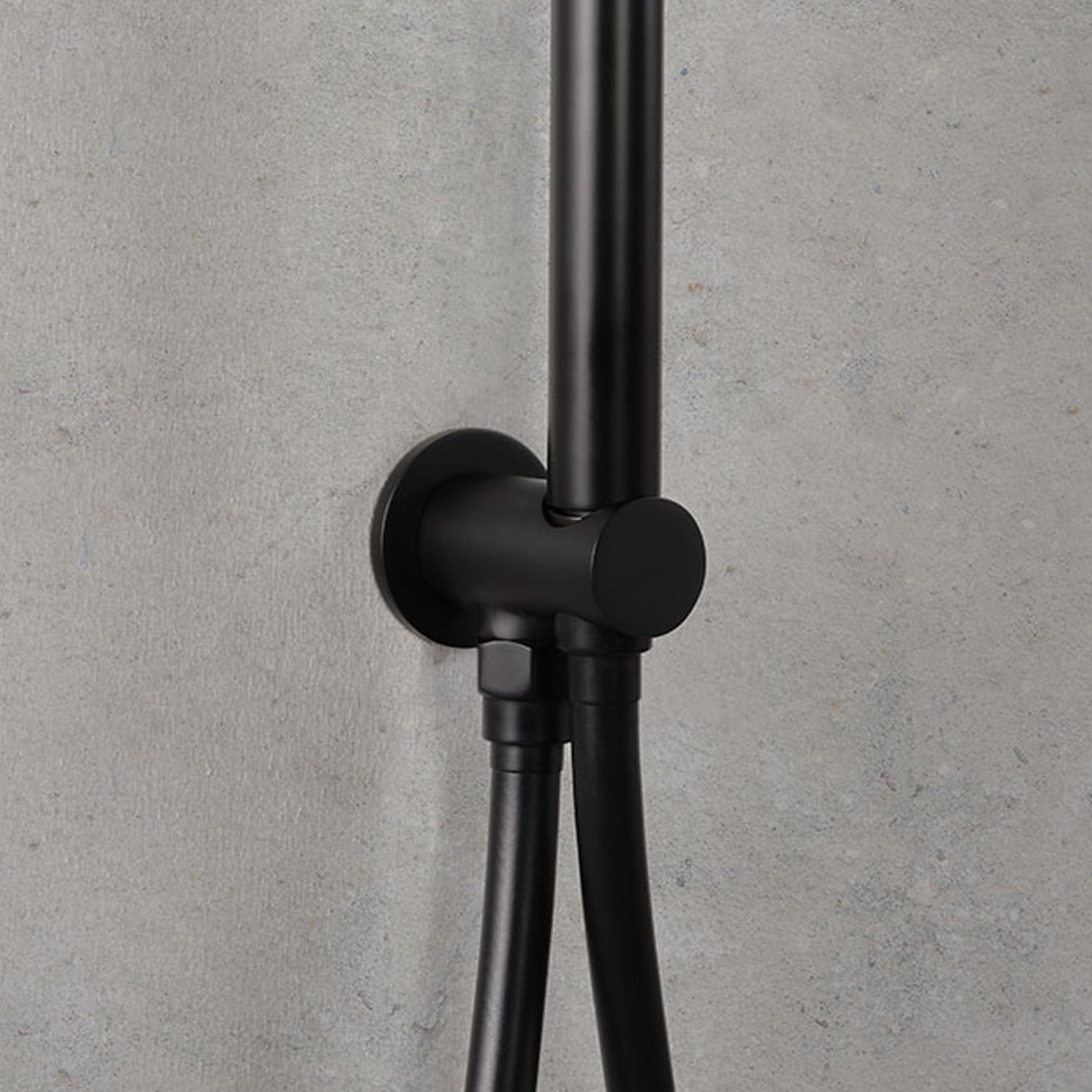 Presa acqua 1/2" tonda con supporto integrato colore nero opaco by CeramicStore | Lo specialista del tuo bagno
